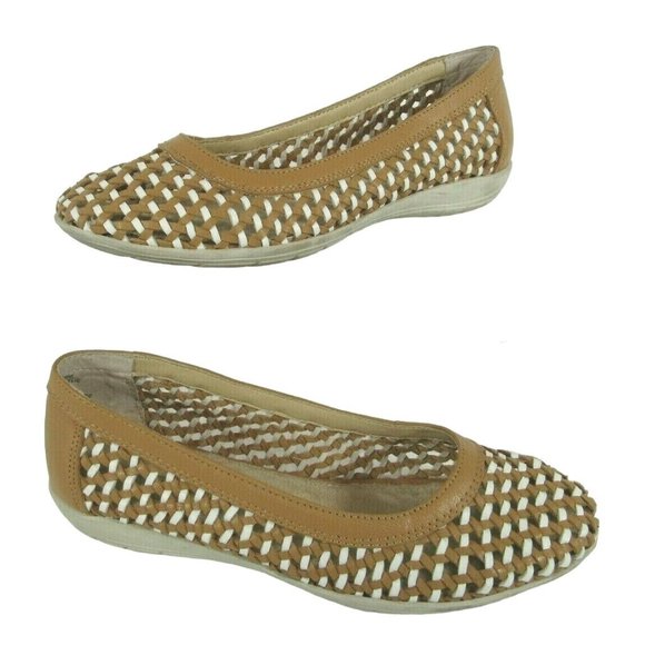 Cliffs by WHITE MOUNTAIN Shoes - Cliffs by White Mountain Women's Faylie Tan White Woven Leather Ballet Flats